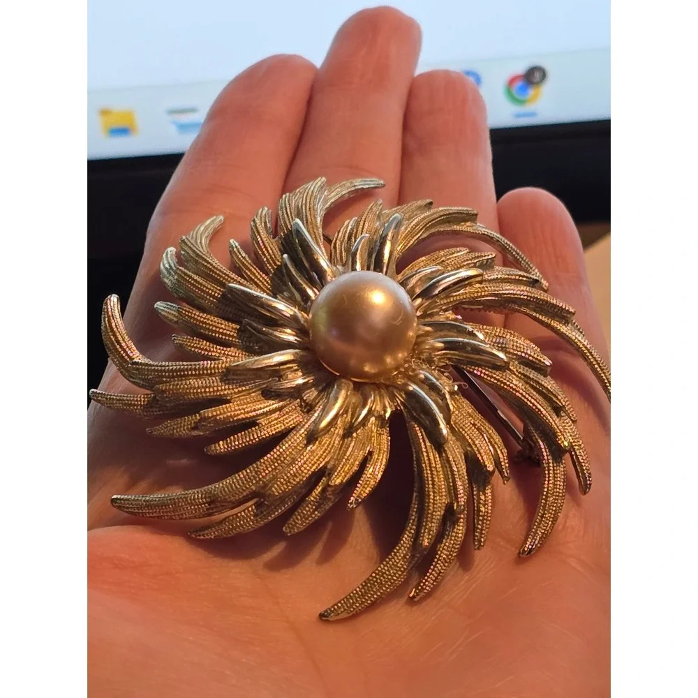 Vintage Sarah Coventry Silver Tone‎ Faux Pearl Spray Statement Brooch Pin 3
